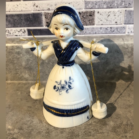 Other - 🐱 VINTAGE Delft-style Porcelain Bell Figure of a Dutch Milkmaid